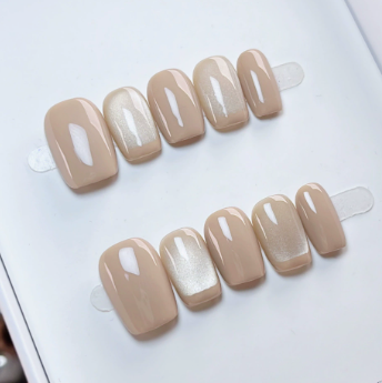 Nude Silver Gradient