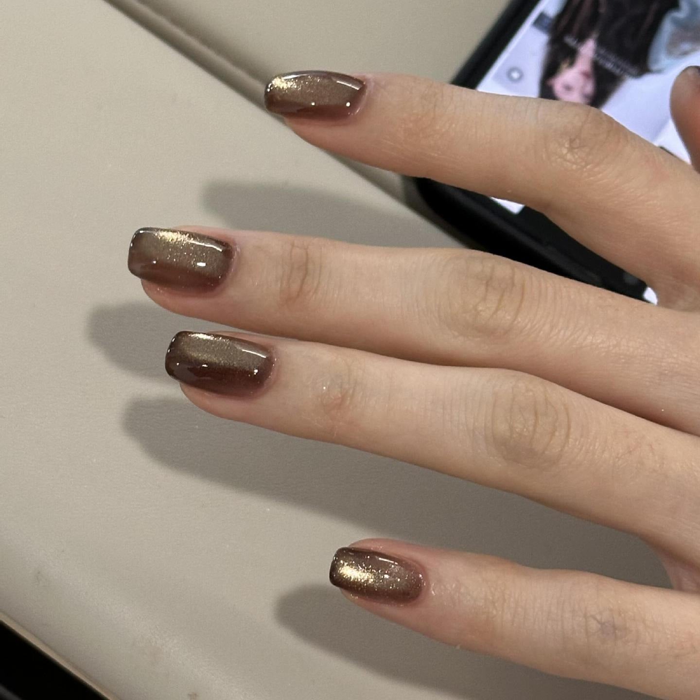 Gold-Bronze Gleam