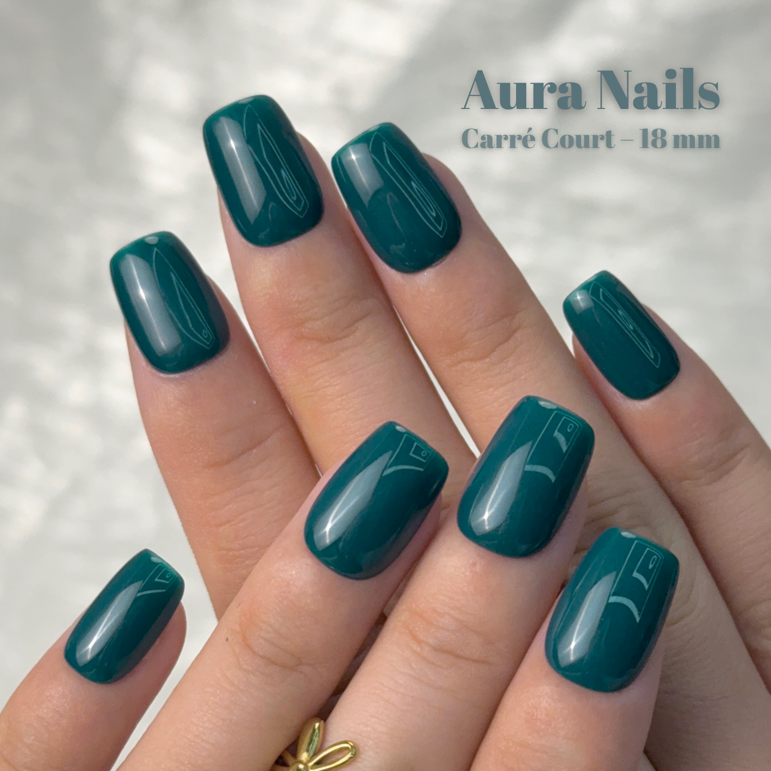 Carré turquoise N°252